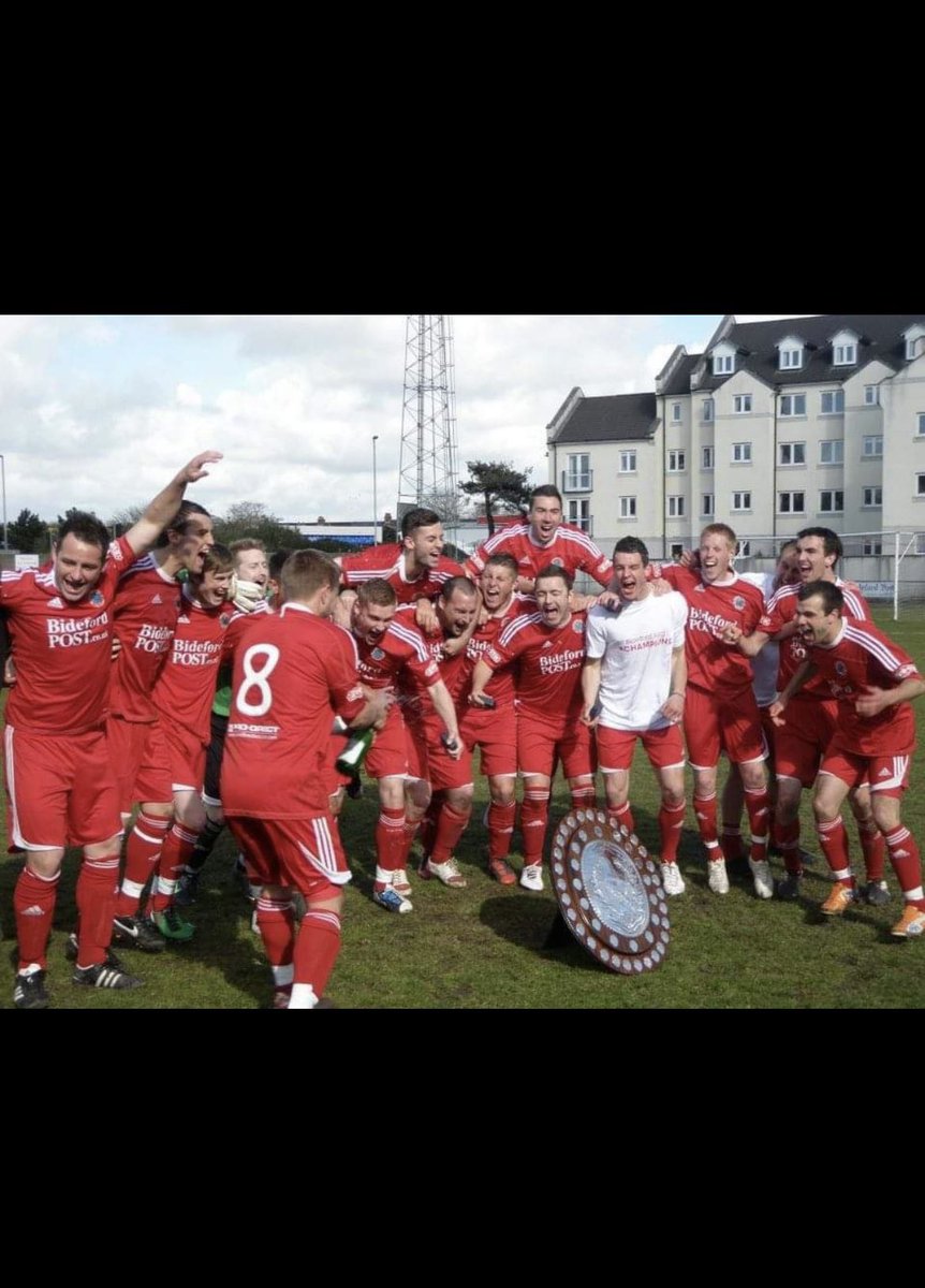 The group chat tweet media