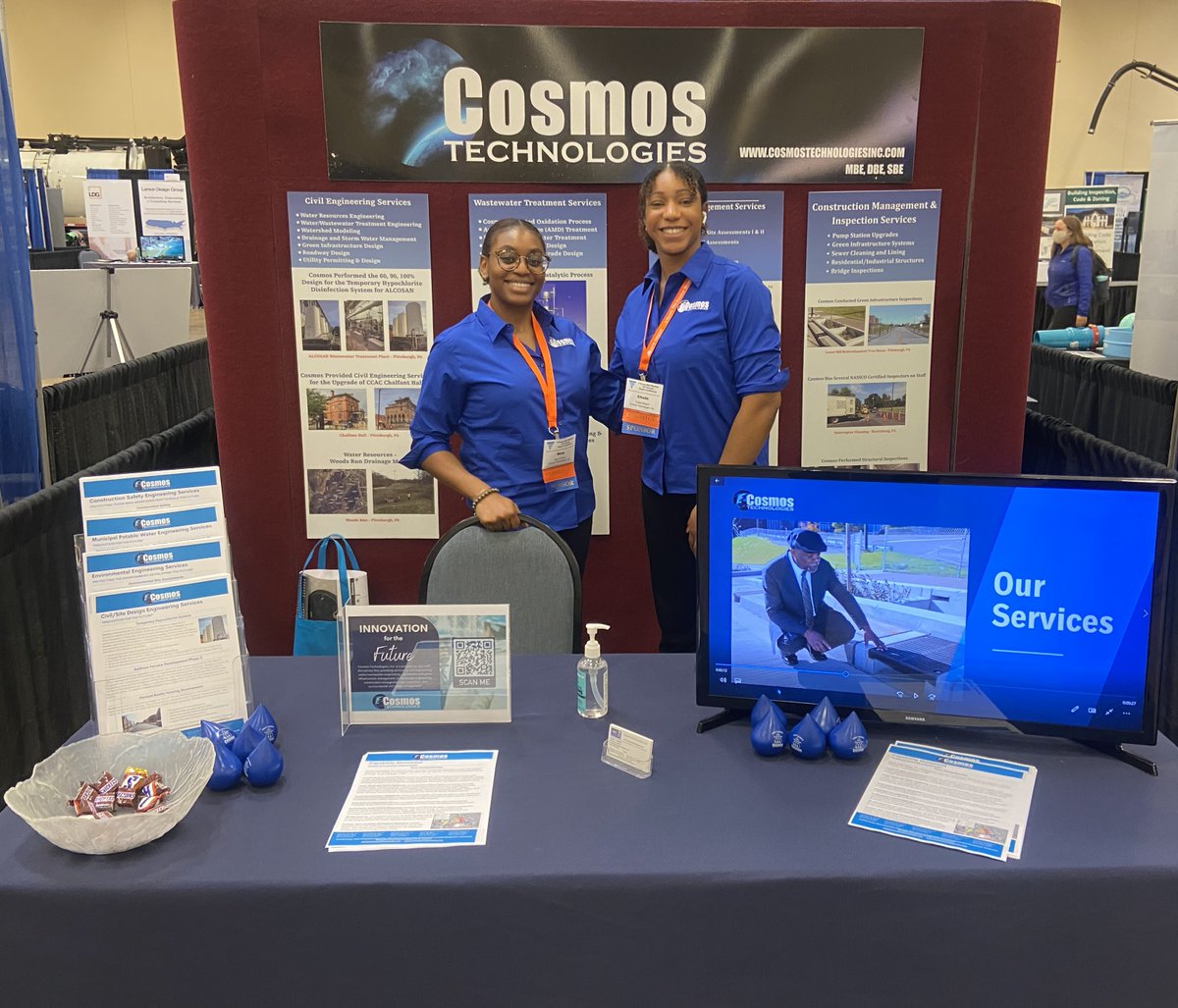 Chade Stewart and Mary Cobham attended this year's 3 Rivers Wet Weather Conference on behalf of Cosmos. We enjoyed finally meeting industry representatives in person! Thank you to 3RWW for another successful conference, we can't wait for next year! #3riverswetweather #cosmos