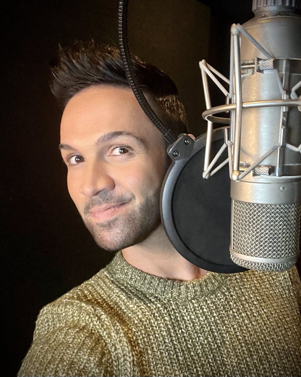 Chadwickmusic's tweet photo. Back in the studio putting the finishing touches on my new Holiday single 'It's Almost Christmas'! Can't wait to share this with you! #itsalmostchristmas #chadwickjohnson #holidaymusic https://t.co/gmaFh8MuML