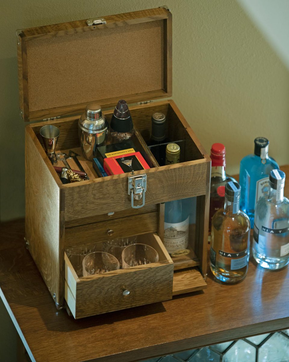 Thank you Wine Spectator for including the Aficionado Travel Bar in your holiday gift guide.
The Aficionado makes a great gift, or treat yourself to one. bit.ly/3fvttTr
#gerstnerusa #travel #fieldbar #luxurycamping #holidaygifts #madeintheUSA #craftsmanshiplives