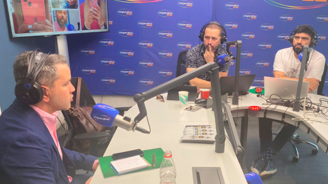 Cooperativa's tweet photo. [Video] Lorenzo Antillo en @alairelibrecl sobre Cagigao: No se ha visto justificado su rol #CooperativaContigo https://t.co/kRu7sRCqC2 https://t.co/tXYWIs7Tef