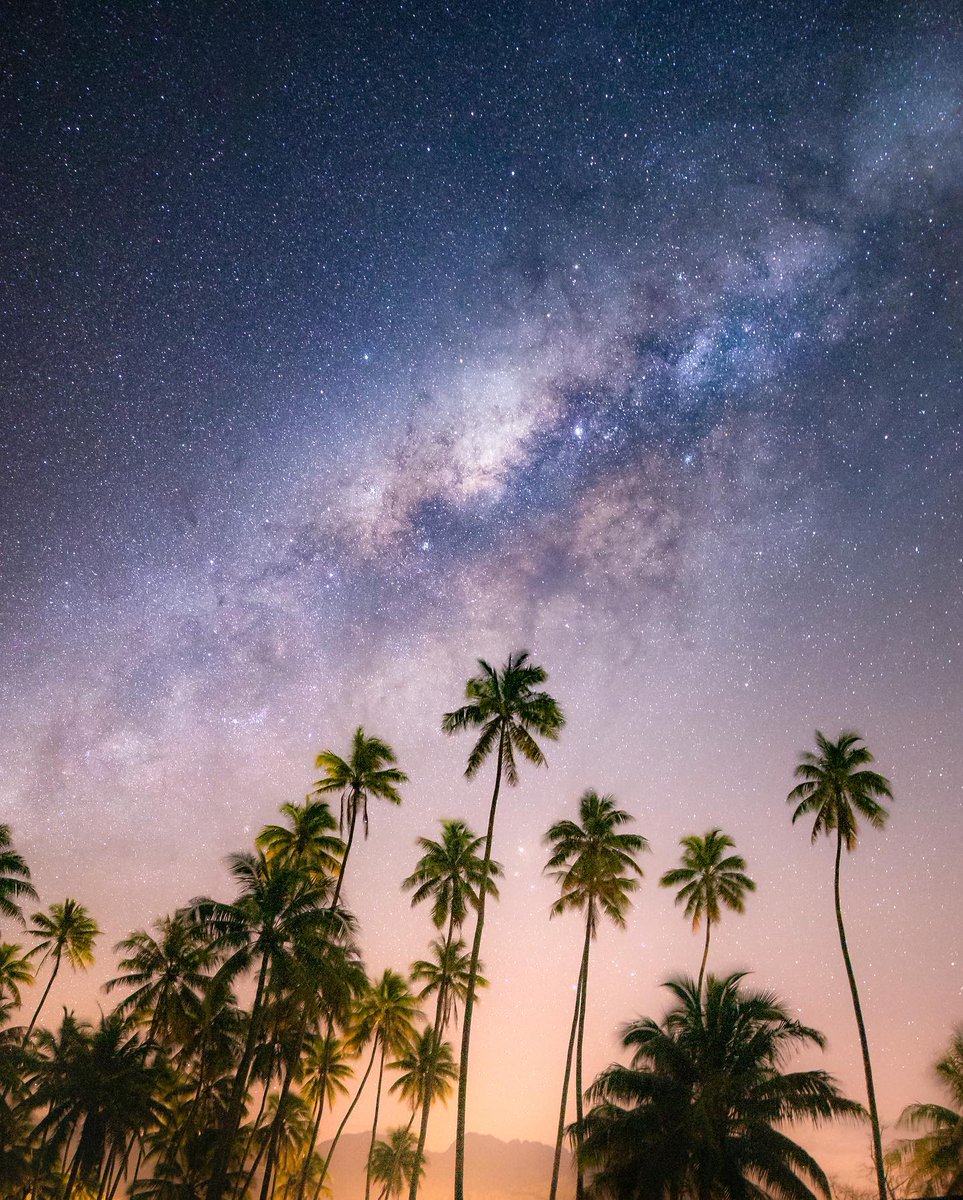 POV: Stargazing in French Polynesia.
cc: <a href="/emmett_sparling/">Emmett Sparling</a>