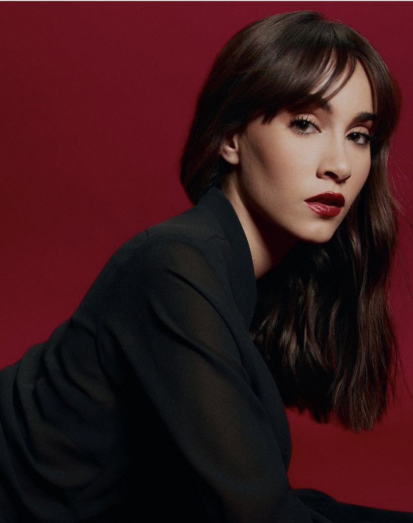 elsa_leander's tweet photo. The bold ❤️💄💋
#StrangerPartySD https://t.co/ox6fjm15wk