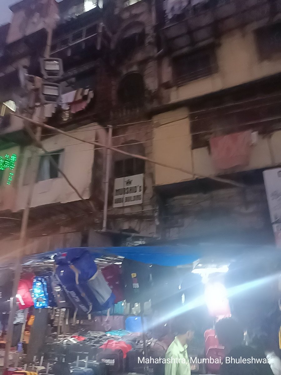 t_warees's tweet photo. MURSHID-ABA BLDG 1 st floor  SVP ROAD 400003, stop  selling drugs in bhendibazar matka Galli where groing drugs selling without any fear paramount hotel next just kindly inform sir jj marg division to act @CPMumbaiPolice @MumbaiPolice earlier #sos action needed #asap
#saveyouths https://t.co/aKLbaNzJUD
