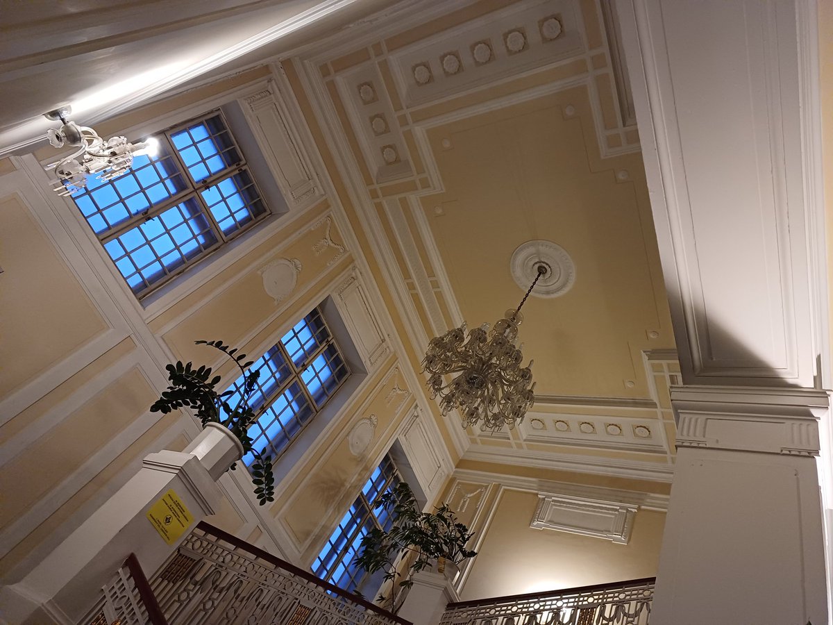 In #Karlsbad/#karlovyvary startete heute die 56th International #Dvořák-Singing-Competition &amp; ich habe im Elisabethbad einige der Wettstreitenden gehört. War schon mal jemand von euch vor Ort?
#mozart #schumann #händel #schubert #klassik #klassikliebe #oper #Opera #opernliebe