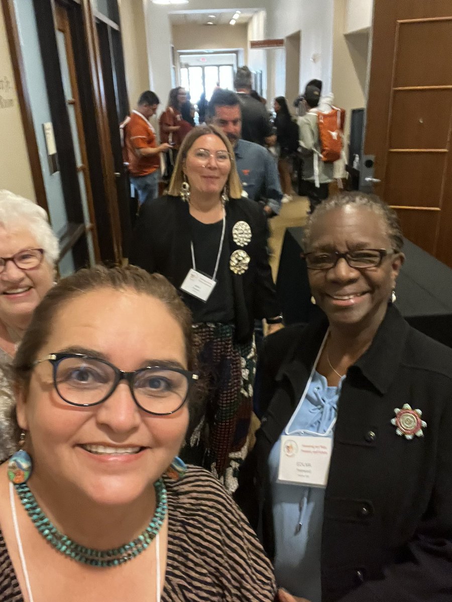 Shal (Diné) tweet media