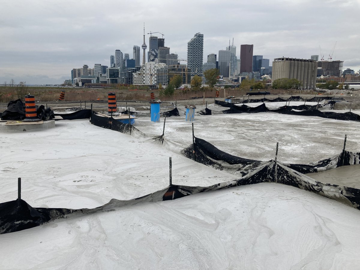 earthboring's tweet image. Our Grouts &amp;amp; Fluids Division utilizing cellular concrete to address compressive layers of soil at the re-location of Cherry St west entrance to the Port Land&apos;s in Toronto.
#cellulargrout #earthboring