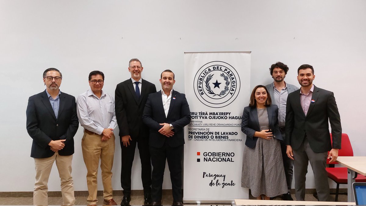 👨🏻‍🏫👩‍🏫Culminó con éxito la capacitación sobre Supervisión ALA/CFT en Instituciones Financieras y Actividades y Profesiones no Financieras Designadas (APNFDs). 

➕INFO: bit.ly/3Uanr9K
