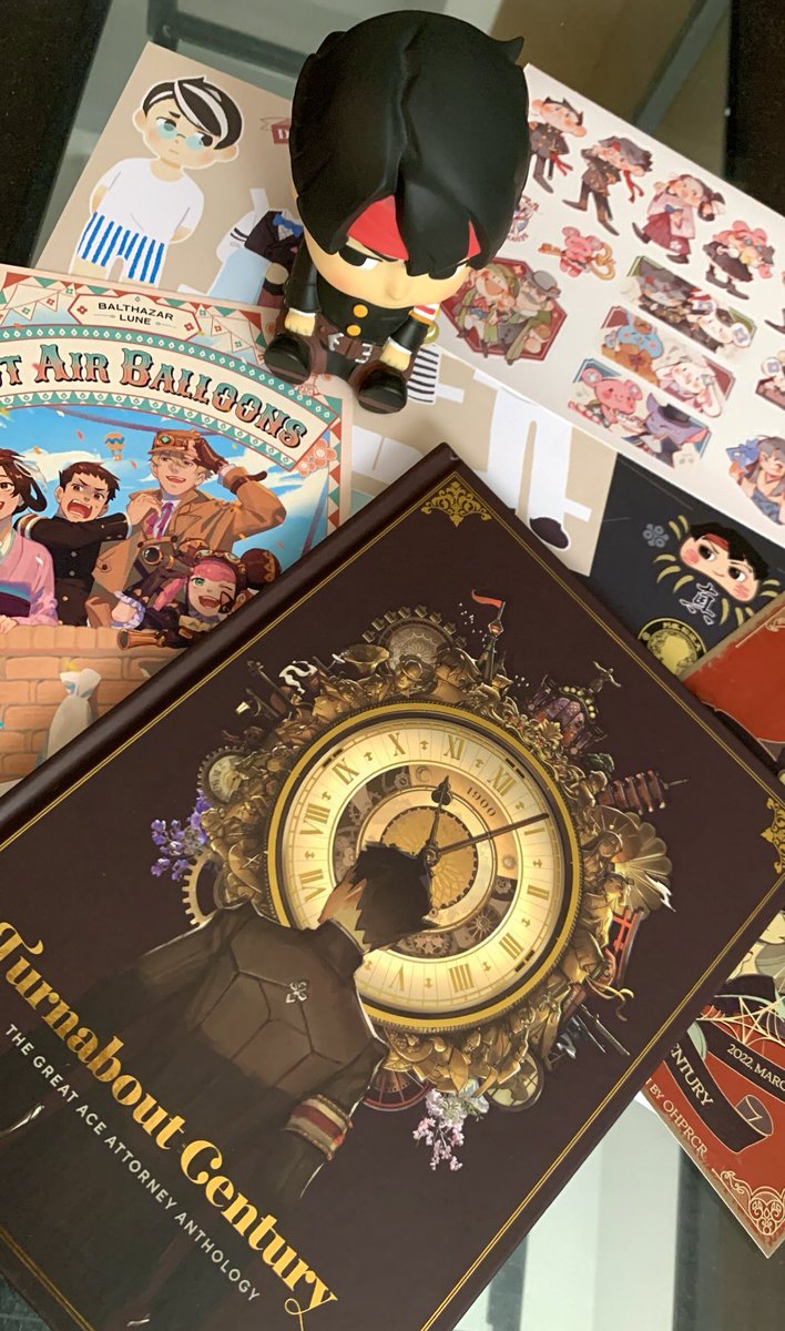 My copy of Turnabout Century is here!!! The whole anthology is gorgeous, it was so fun recognizing the art of some of my mutuals everyone did a fantastic job💖