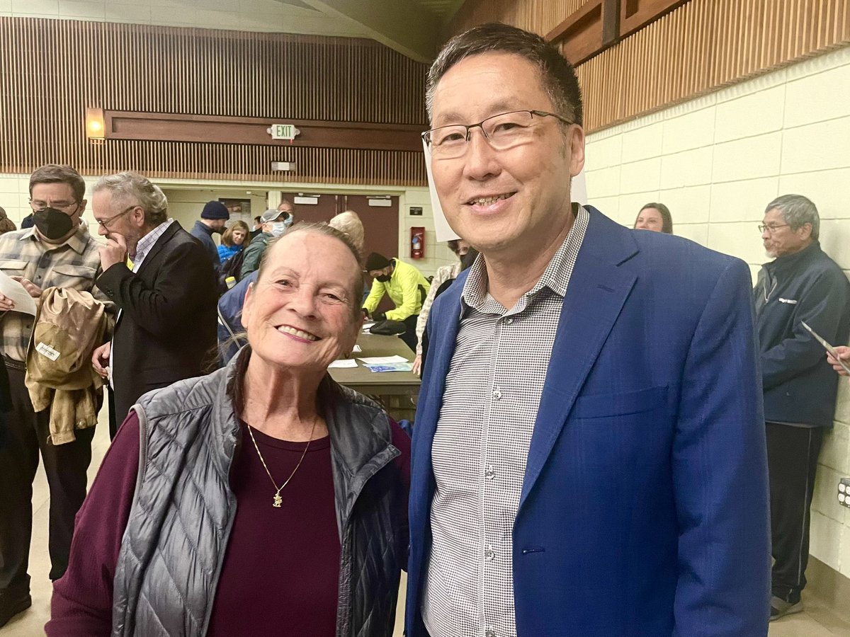 D4GordonMar's tweet photo. Thank you to the 300+ people who came out last night for our Pickleball Town Hall with @RecParkSF. 

The diversity and passion of the pickleball community is incredible, and you have my commitment to create dedicated courts in District 4 — without years of bureaucracy. https://t.co/crJrJroQ5E