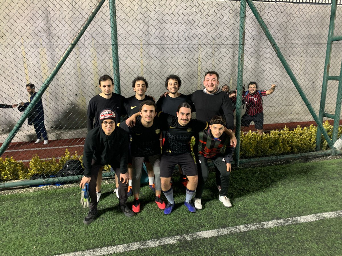 unigenclerr's tweet photo. Taraftar karşılaşmasında galibiyet!
@unigenclerr 13-10 @karsitaraf1923 https://t.co/J4voY4kMWY