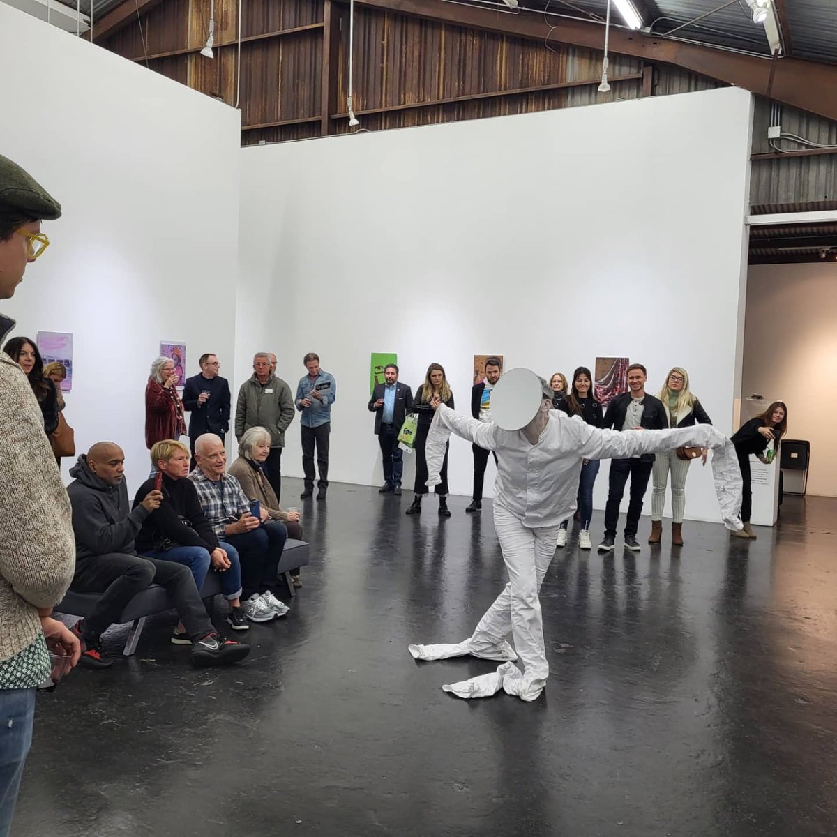 CIAC_LA's tweet photo. The enchanting world of @francisfay what a privilege to have his performance at the opening of The Irish Contemporaries Exhibition last night @BBAX_Gallery
Come see us before we close!
All work is for sale & the exhibition runs 12-6pm until this Tuesday 8th November https://t.co/LqGoJqgA58