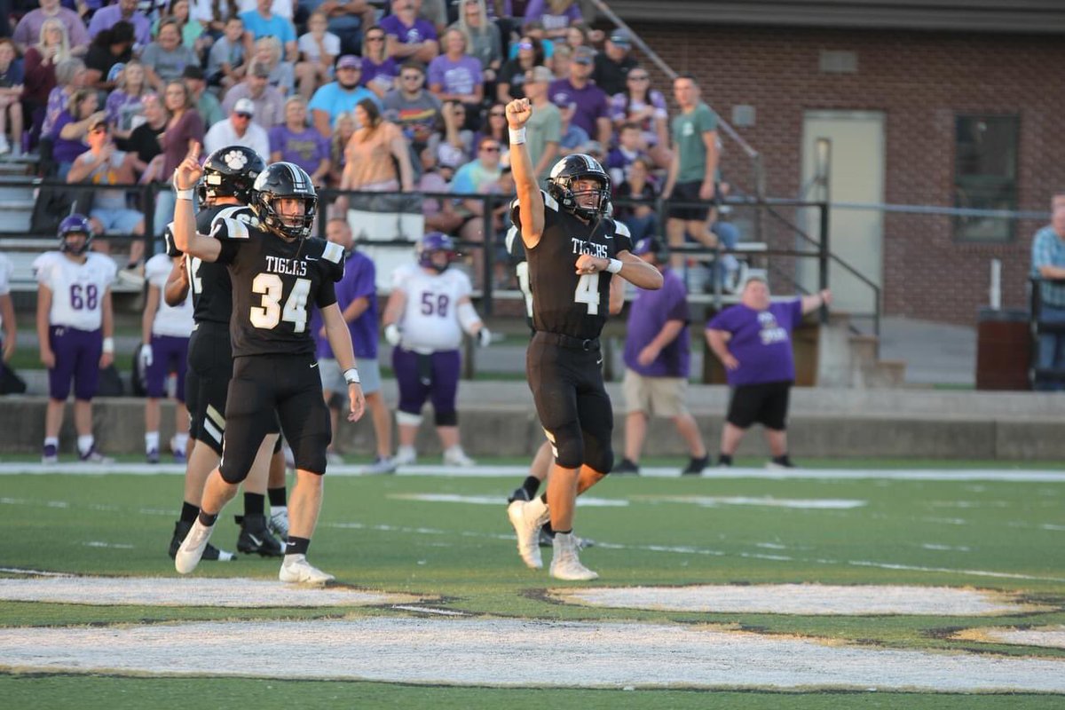 Charleston Student Council (@chstigerstuco) on Twitter photo Last regular season game at Lavaca tonight! Come out and support the boys! LETS GOOOOO!!! <a href="/tiger_fb/">Charleston Tiger Football</a> Last regular season game at Lavaca tonight! Come out and support the boys! LETS GOOOOO!!! <a href="/tiger_fb/">Charleston Tiger Football</a>