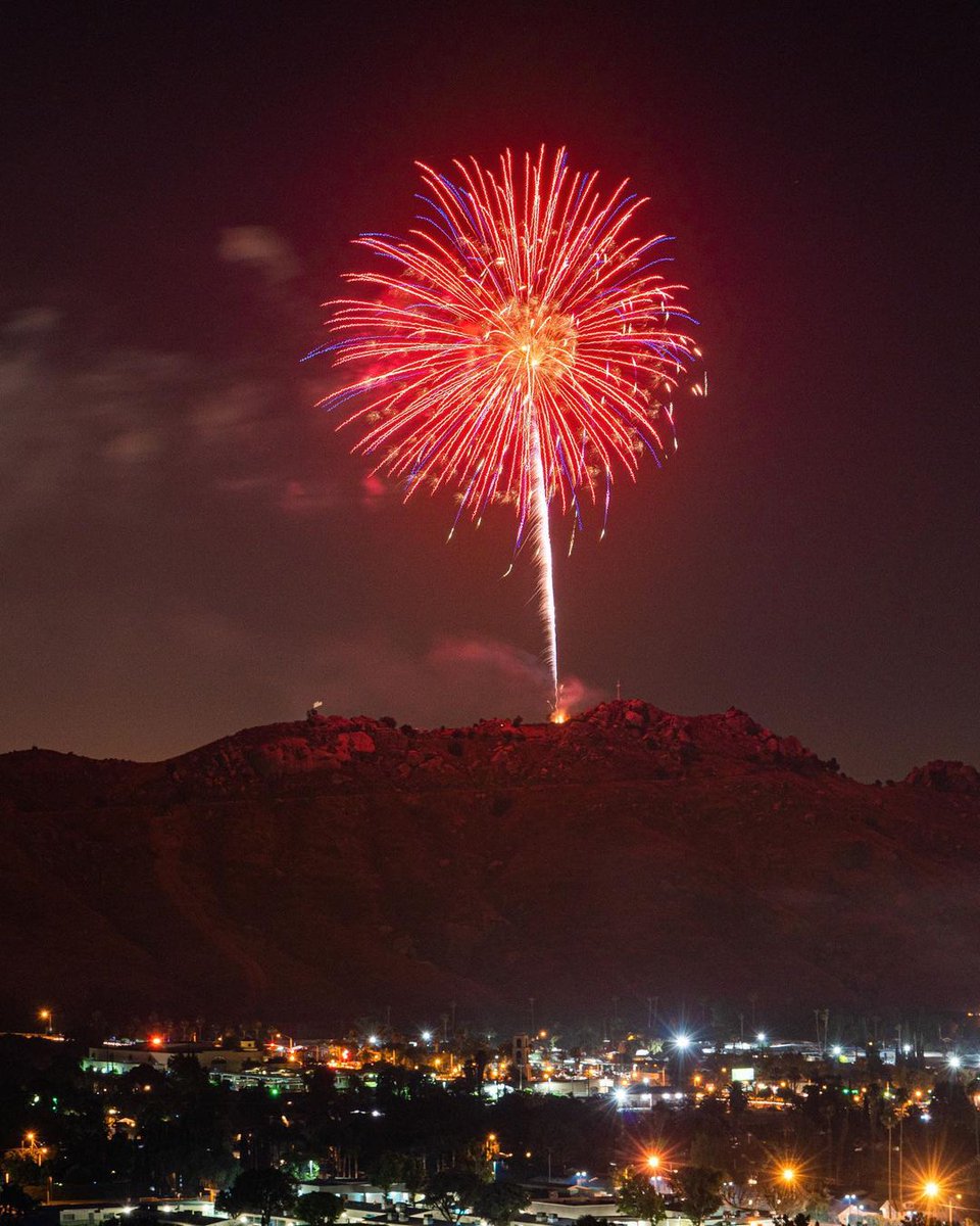 City of Riverside,CA (@riversidecagov) on Twitter photo Downtown Fireworks Show Headed Back to Mt. Rubidoux in 2023: riversideca.gov/press/downtown…
📸: <a href="/CAthroughMyLens/">Cali Through My Lens</a> Downtown Fireworks Show Headed Back to Mt. Rubidoux in 2023: riversideca.gov/press/downtown…
📸: <a href="/CAthroughMyLens/">Cali Through My Lens</a>