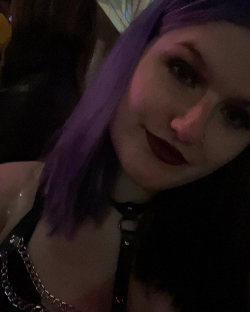 ZombieeGaming's tweet photo. @im_trashleyyy https://t.co/8XUO0aROJY
