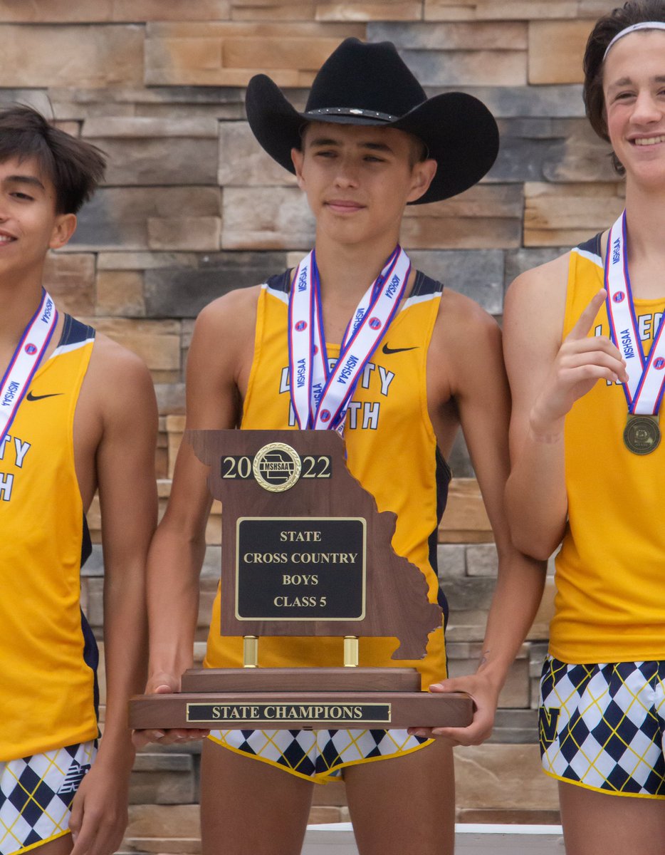 Liberty North’s Sage Wilde shushed his way to the State Title! A great day for the best runner in Missouri!

📸: <a href="/liamkeating7/">Liam</a>