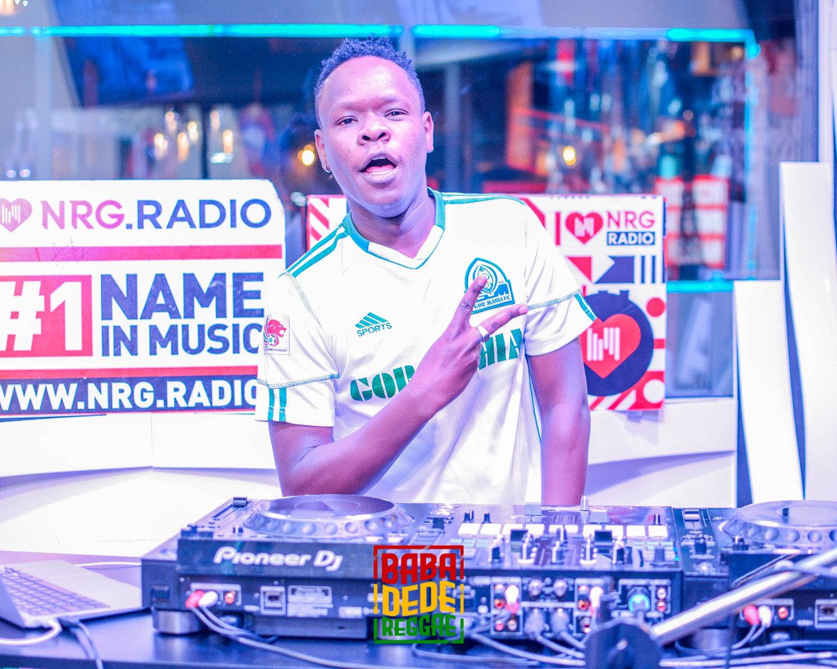 NRGRadioKenya's tweet photo. Leo ni kumalo maloooo 🔥🔥🔥
Man a baddest @McTeargas anafanya mambo yake 🙌🙌
Weka slogan yetu apo...kama unapenda baba dede?..
#teargasonnrg https://t.co/oEdDVWN0OJ