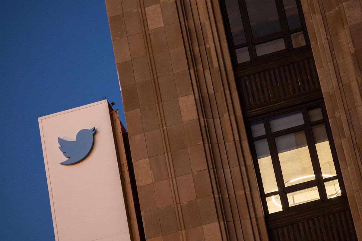 engadget's tweet photo. Advertisers continue to flee Twitter as civil rights groups call for a boycott https://t.co/xQlAsUXLdH https://t.co/j6VhLv37Sx