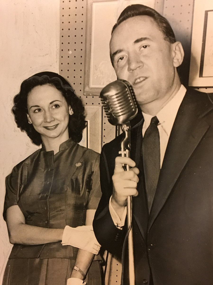 KeneeshaWilson's tweet image. New York Journal-American edition of Saturday, September 13, 1952 ran this photo (digital file is here) of Dorothy Kilgallen watching her husband Dick Kollmar address a crowd that had shown up for the opening of his art gallery.  I suspect the event took place on Friday the 12th.