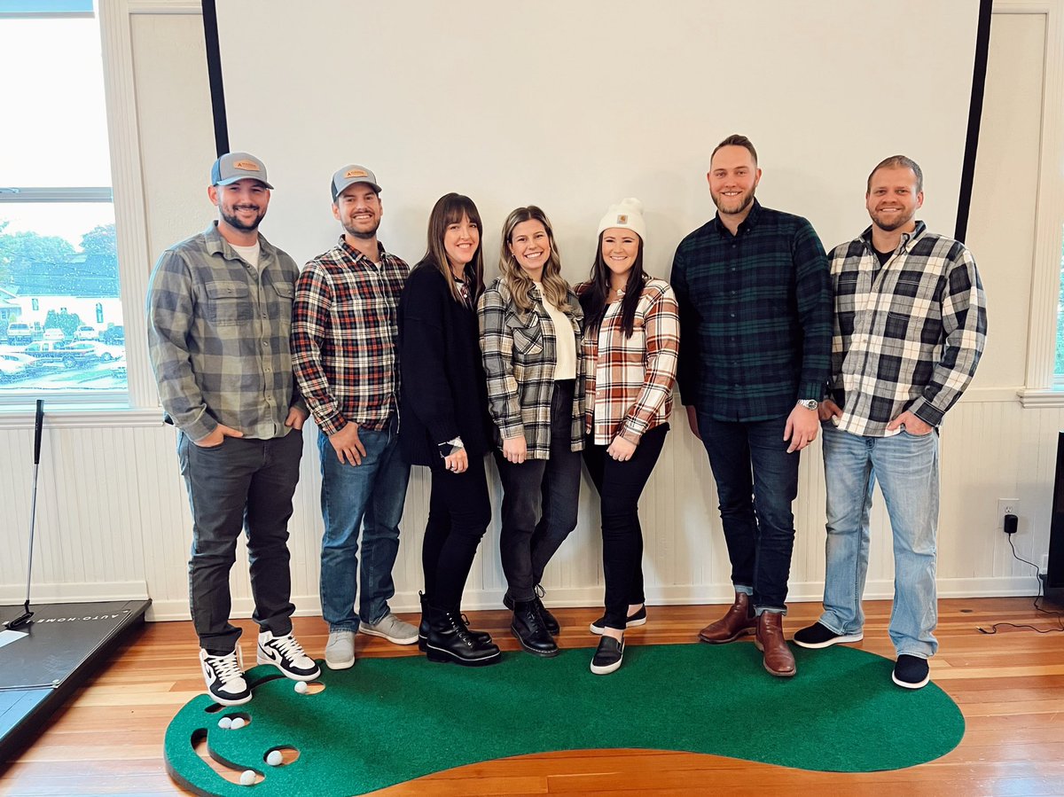 “Flannel Friday” has officially become a thing at the office 🍁🍂