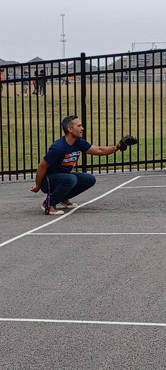 Mrs. Ramirez tweet media