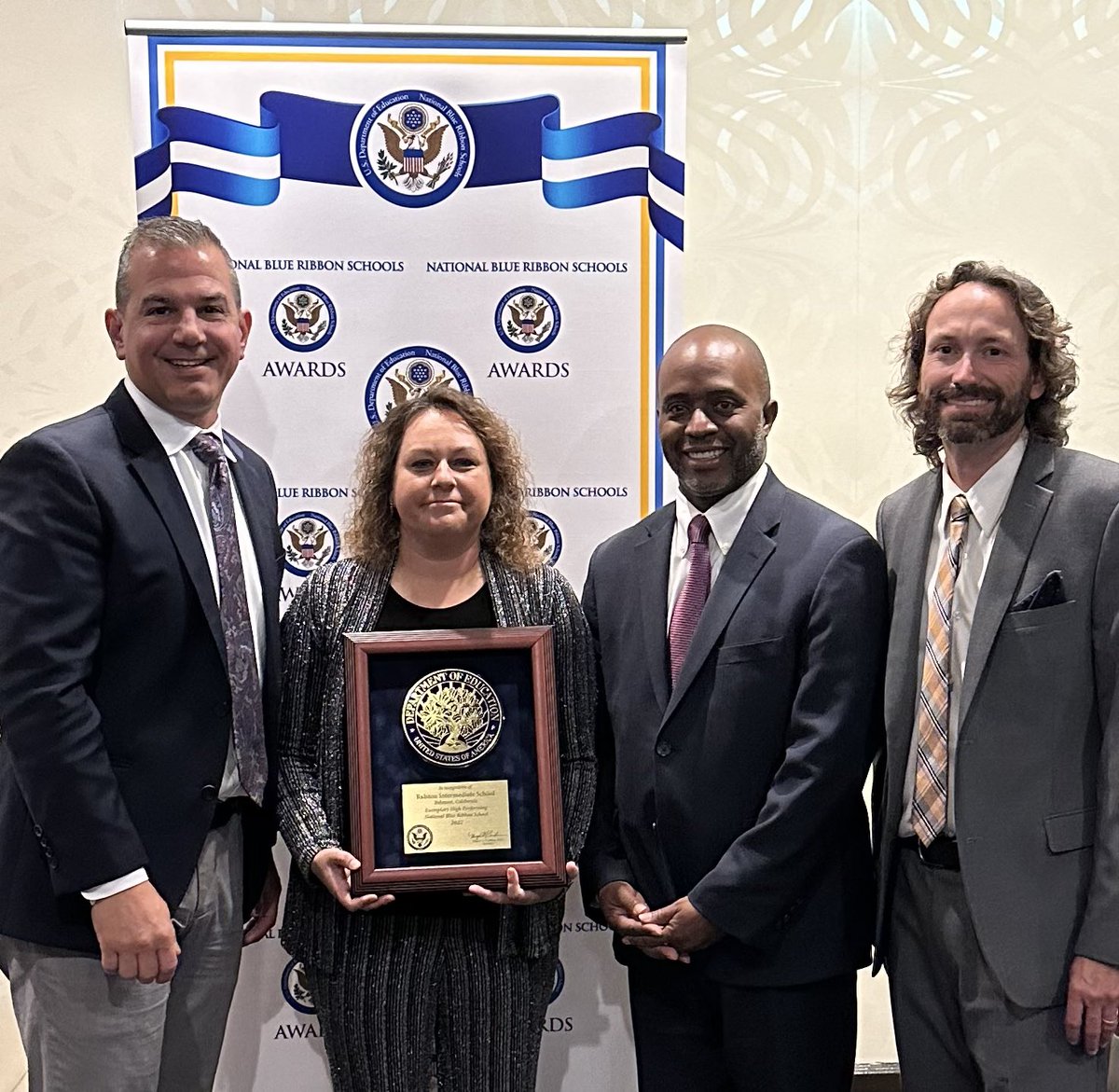 So proud to celebrate with Ralston Middle School - A 2022 National Blue Ribbon School!  Congratulations students, staff and community!  <a href="/BRSSDEdServices/">BRSSD Ed Services</a> #nbrs2022 <a href="/TonyThurmond/">Tony Thurmond</a>