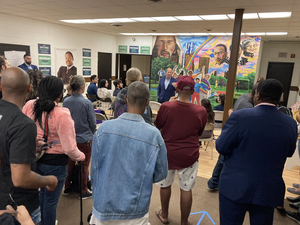 JudgeGregMathis's tweet image. Today the Mathis Center welcomed MICHIGAN LT. GOVERNOR GARLIN GILCHRIST. First black Lt. Governor in Michigan. LETS RE-ELECT HIM!! Governor WHITMER, Transportation secretary BUTTIGIEG, and congresswoman TALIB also attended and spoke