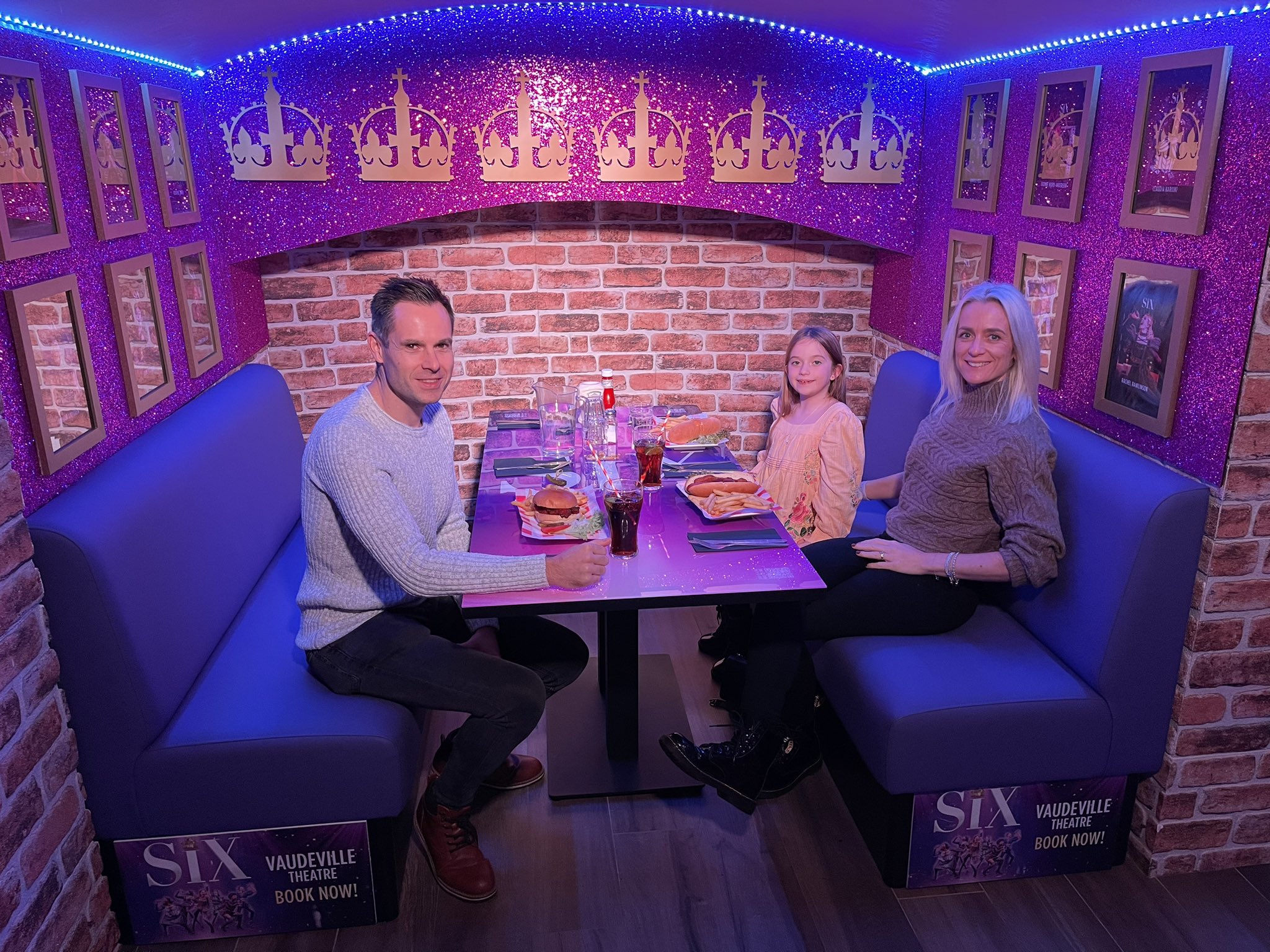 Theatre Cafe Diner (TheatreDinerUK) / Twitter