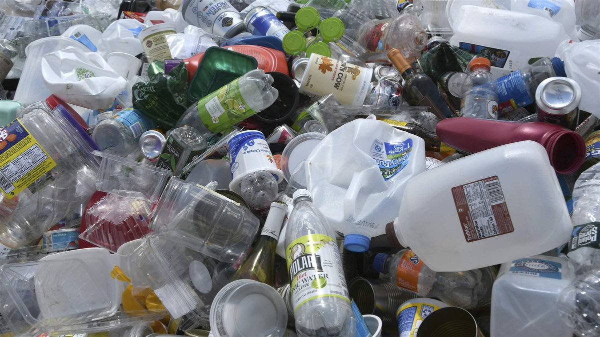 productsteward's tweet photo. PEW Stateline highlighted PSI’s work on packaging EPR and cited PSI’s CEO and Founder, Scott Cassel, as hoping “recent state legislative action will bring a significant change to waste management in the United States.” https://t.co/tvhMWpsleG https://t.co/LdUAitx2gB