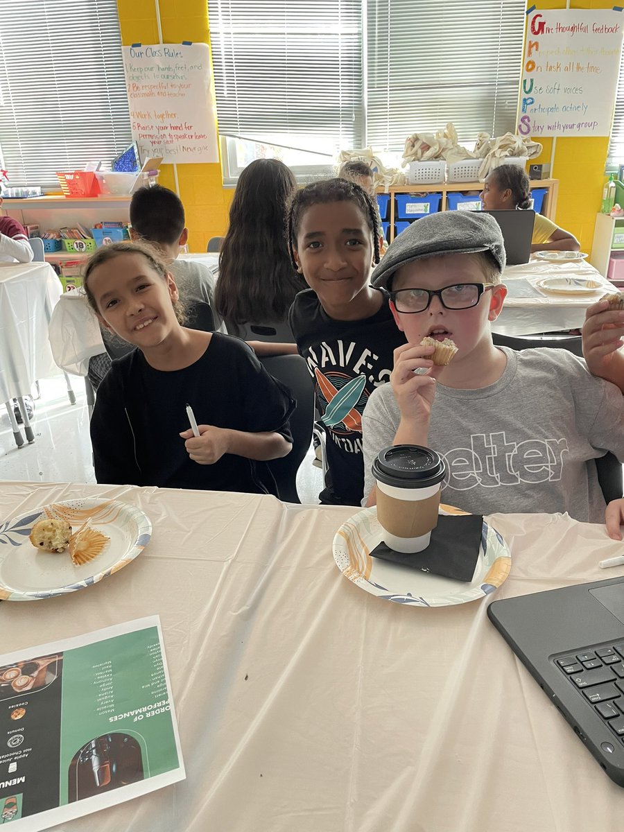 Holly Jackson tweet media