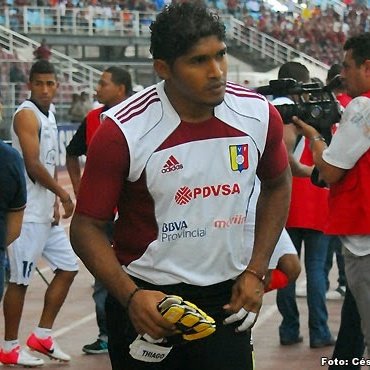 martinramostv's tweet photo. 🔴 Leo Morales en "La Previa Mundialista" por @frenesifm:

"Si Cesar Farías hubiese continuado al mando de la @SeleVinotinto, estoy seguro que ya habríamos jugado una Copa del Mundo"...

¡Interesantes declaraciones!⚽️🇻🇪 https://t.co/gxIGWOtady