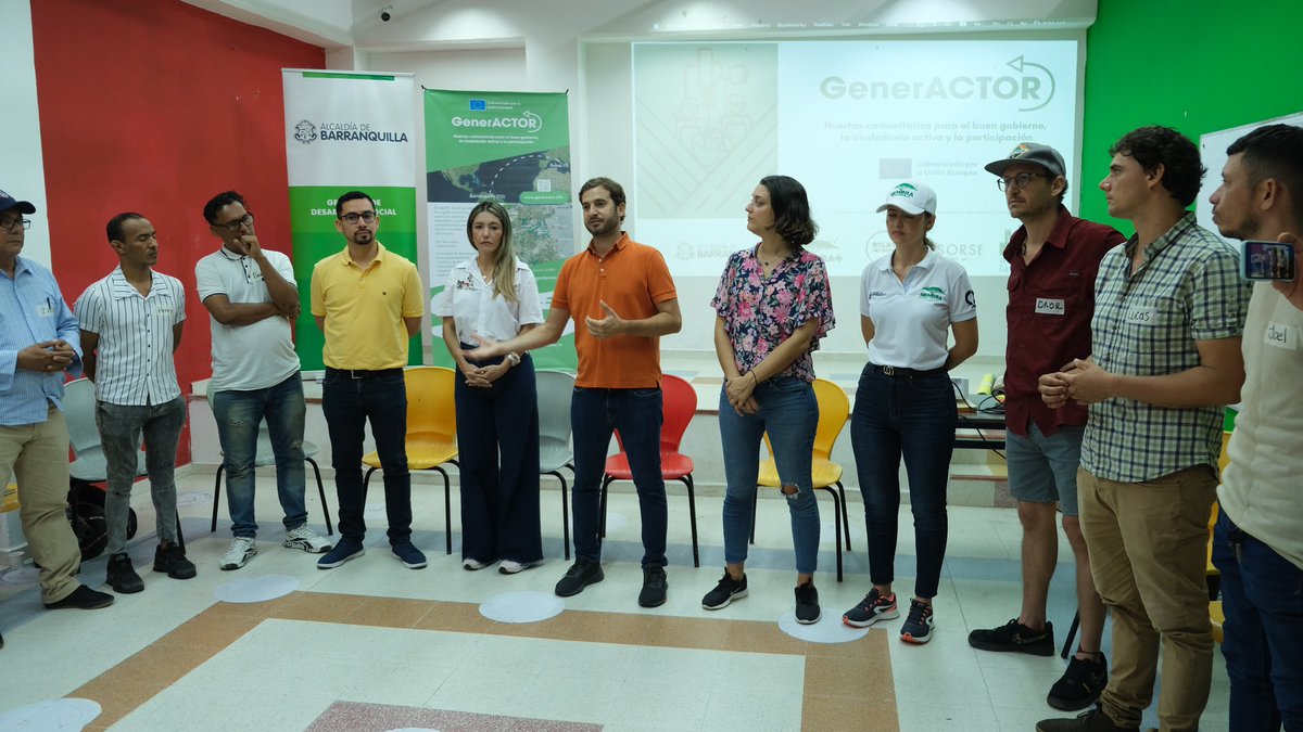 alcaldiabquilla's tweet photo. 💪Más barranquilleros siguen aprendiendo sobre huertas urbanas 🥬🥕

🌾El programa GenerACTOR puso en marcha las capacitaciones sobre horticultura y agricultura urbana, que en esta etapa está beneficiando a vecinos de La Paz, Juan Mina, Lipaya, Villas de San Pablo y Gardenias. 🏘 https://t.co/LAPazyyWO0