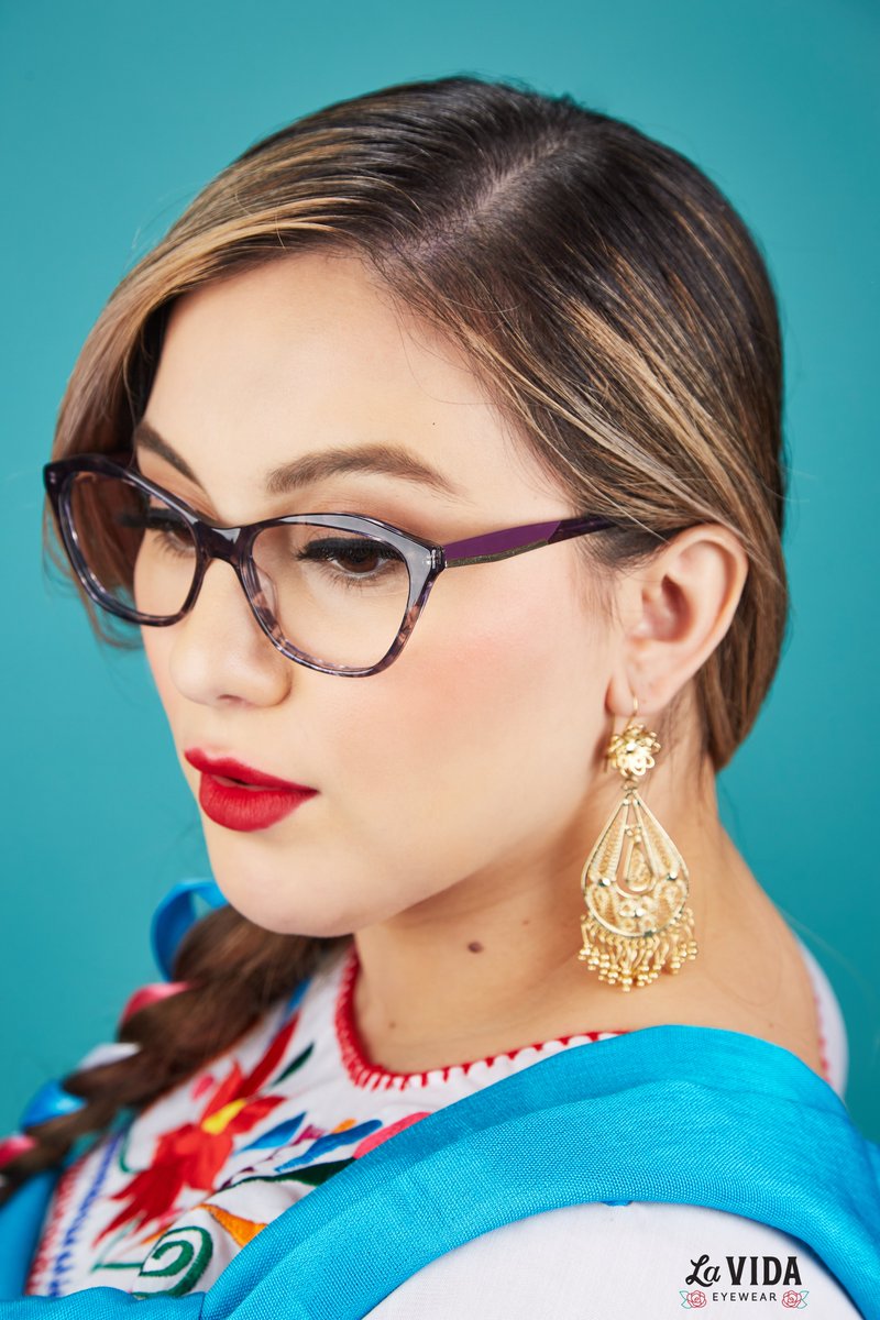 EnOptometry's tweet photo. "Optimism is the faith that leads to achievement; nothing can be done without hope." -Helen Keller

Learn more about LEO: https://t.co/DLfwOpdgso

#latinosenusa #latinosinmedicine #eyecareprofessionals #optometrists #optometrystudent https://t.co/mcwMmRTJQV