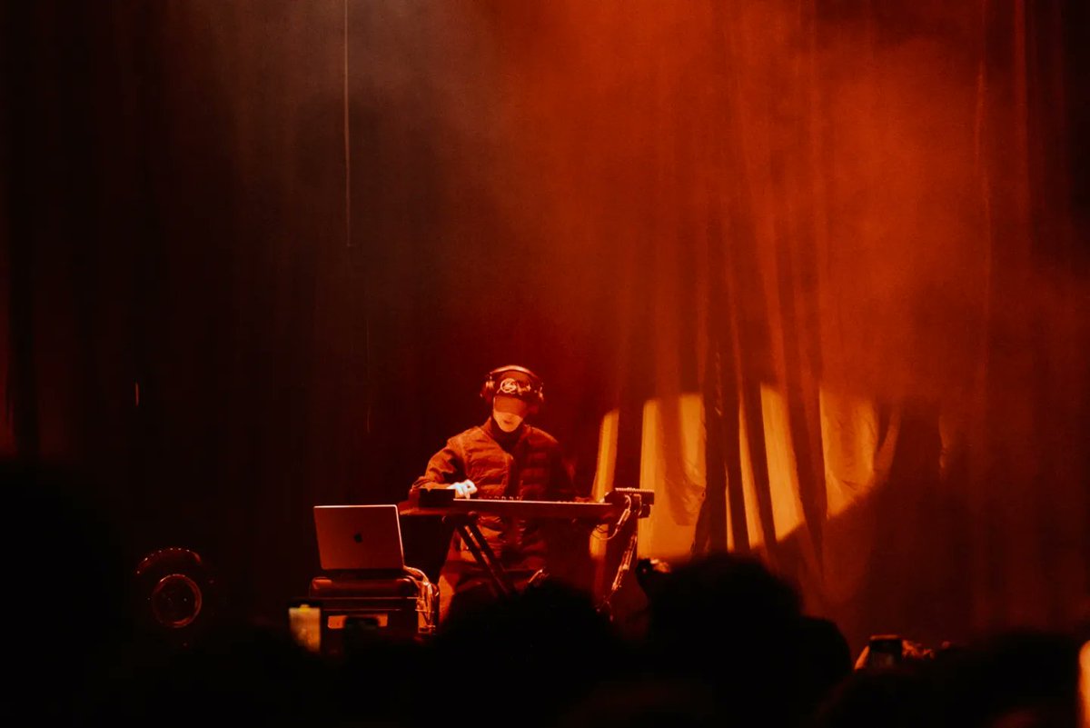 #REGIMETOURPARIS Day 1