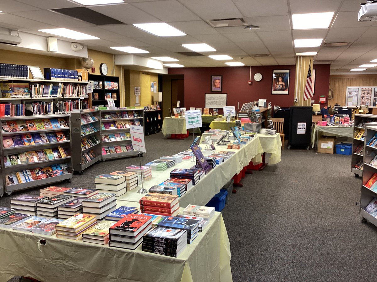 zieglersLLC's tweet photo. @RooseveltLLC is set and ready for our book fair on Monday and Wednesday next week. Our LLC has been transformed. We’re also grateful to welcome author, Tae Keller, on Wednesday to present to our students and chat about her newest book. #D90Learns #D90RMS https://t.co/c1g7xSl4a4