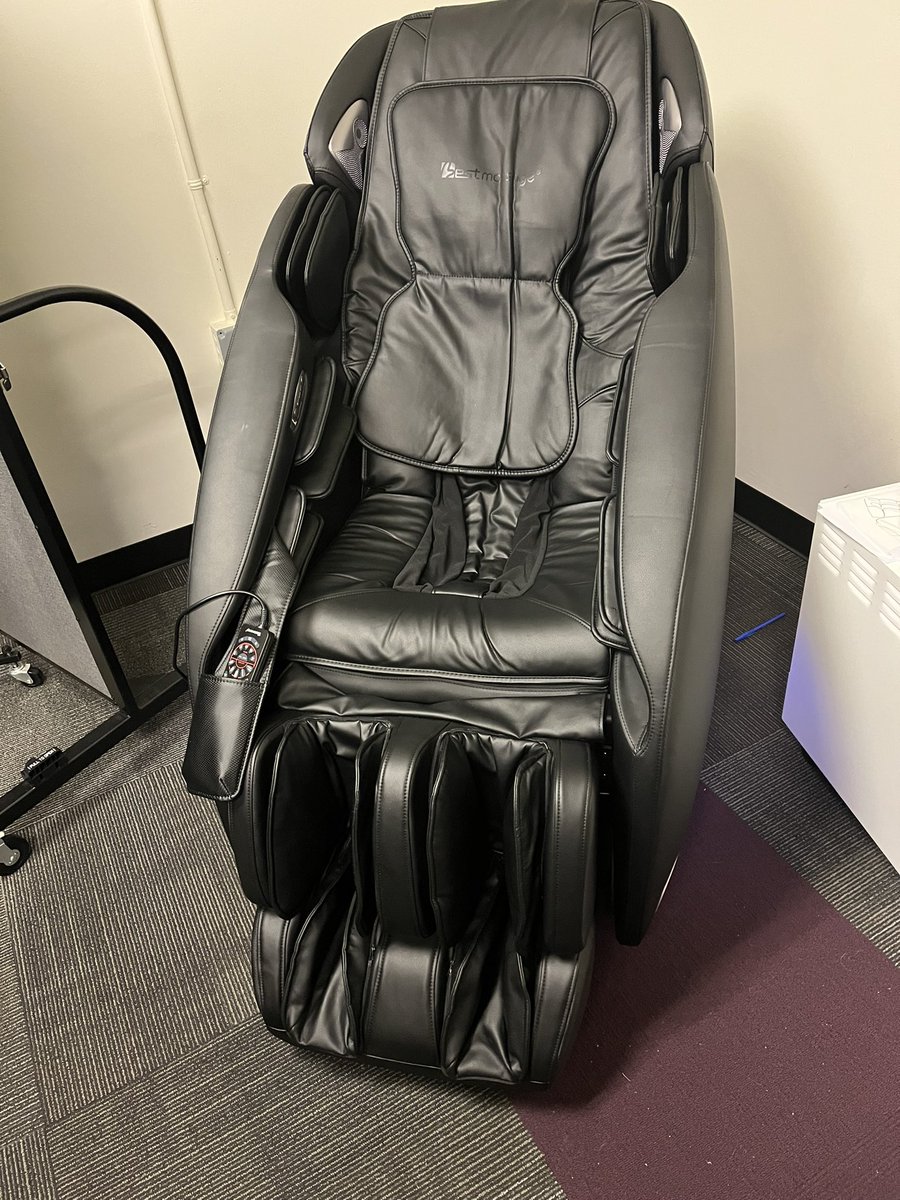 Chris Grove (@chrisgrove_pe) on Twitter photo Talk about self care? <a href="/WCPSAthletics/">Eric Michael</a> didn’t tell me CES had one of these! Highly recommended. Talk about self care? <a href="/WCPSAthletics/">Eric Michael</a> didn’t tell me CES had one of these! Highly recommended.