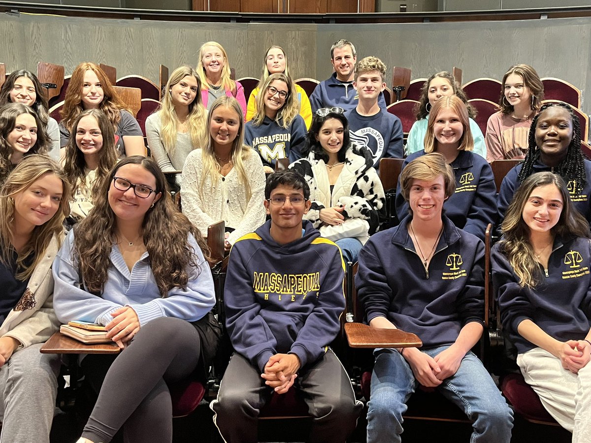 MrBachmanAP's tweet photo. MASSAPEQUA MOCK TRIAL DAY 1 at Harvard University for the Angela Mathew’s Mock Trial Seminar.@MassapequaPS @brian_trap @HarvardMT @StreetLawInc https://t.co/Bex8NH2fpS