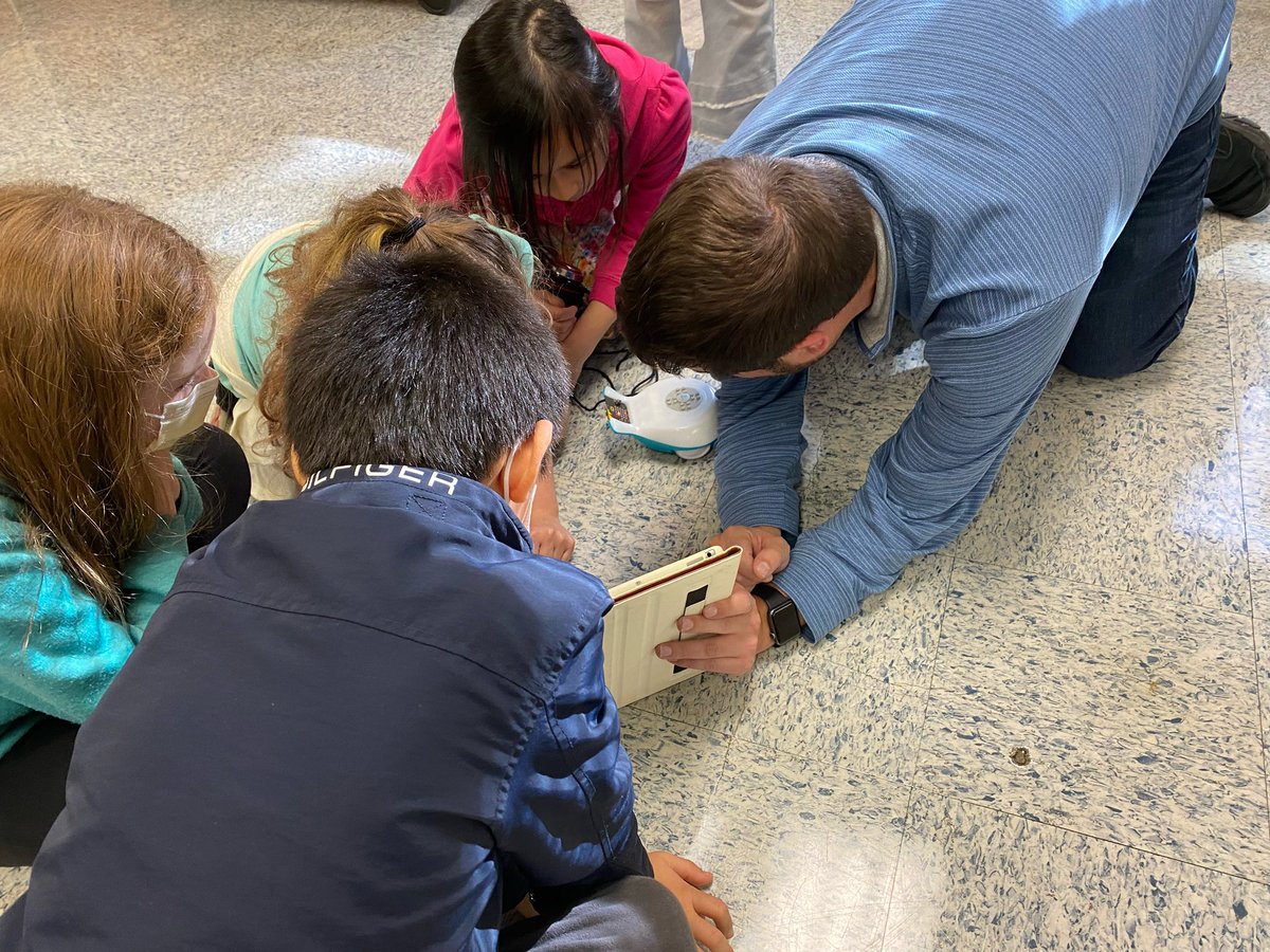 ChurchillRoadES's tweet photo. @MrKilpatrick1  working with his 3rd grade resource class. They are learning to code using Finch robots. Today was day 1. Can’t wait to see what they learn over the next few weeks https://t.co/M4ymc4V935