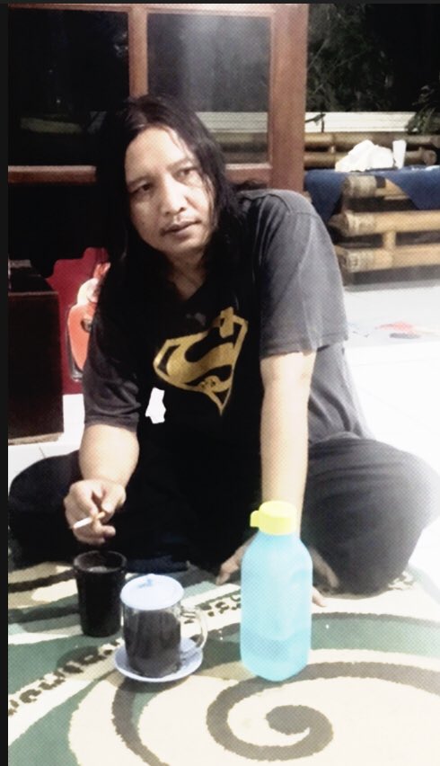 Idham_Darmawan's tweet photo. Time to relax.., makasih ☕️ istriku 💕 https://t.co/1ci7fyCBYp