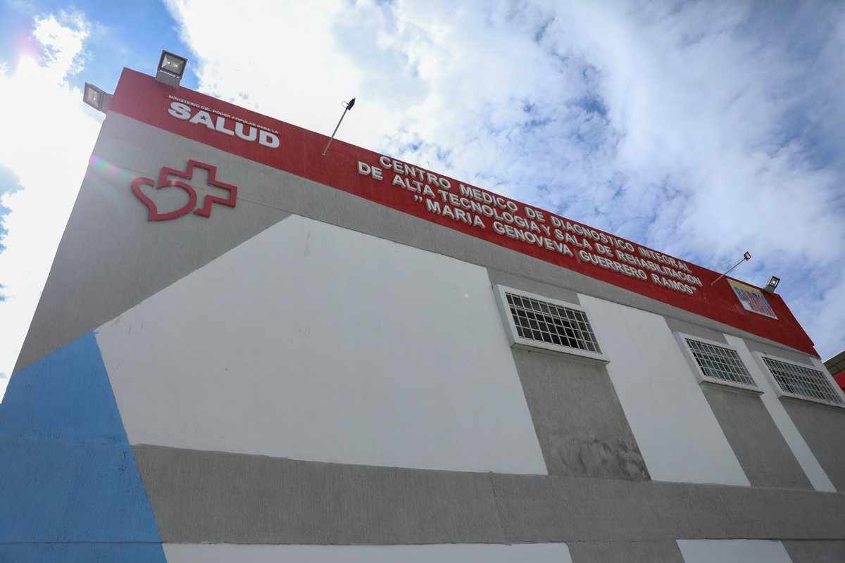 Estuvimos en el CDI "María Genoveva Guerrero Ramos”, en una extraordinaria jornada de trabajo dedicada a la salud del pueblo, mostrando lo que realizan las BriCoMil para la Salud, que están atendiendo y recuperando todos los ambulatorios y hospitales. ¡Una tarea Enorme!