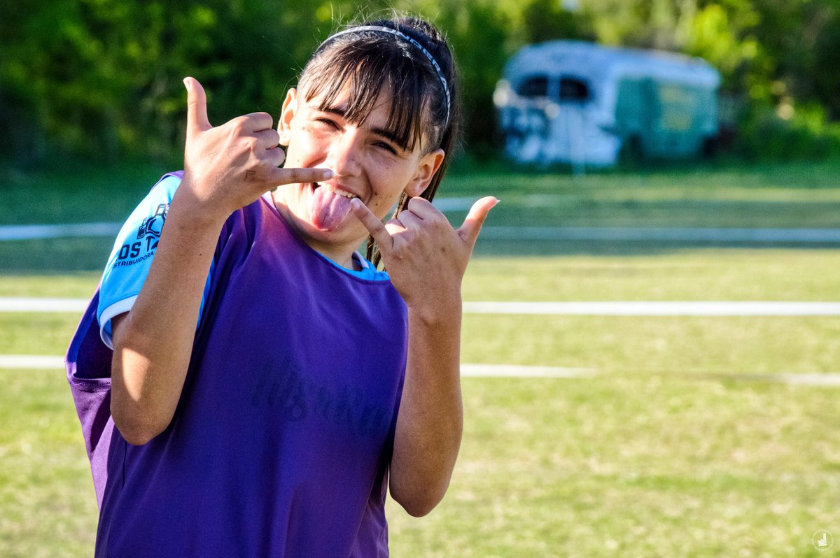 VSCFem's tweet image. 🇧🇼💙 Listas para la última fecha del campeonato 🤗

#SomosVillaSanCarlos 
#VSCFem