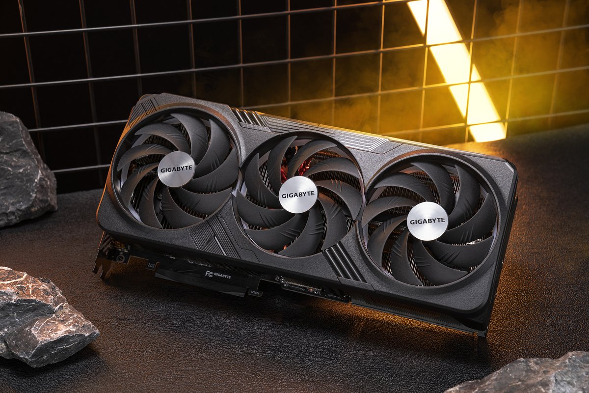 AORUS tweet media