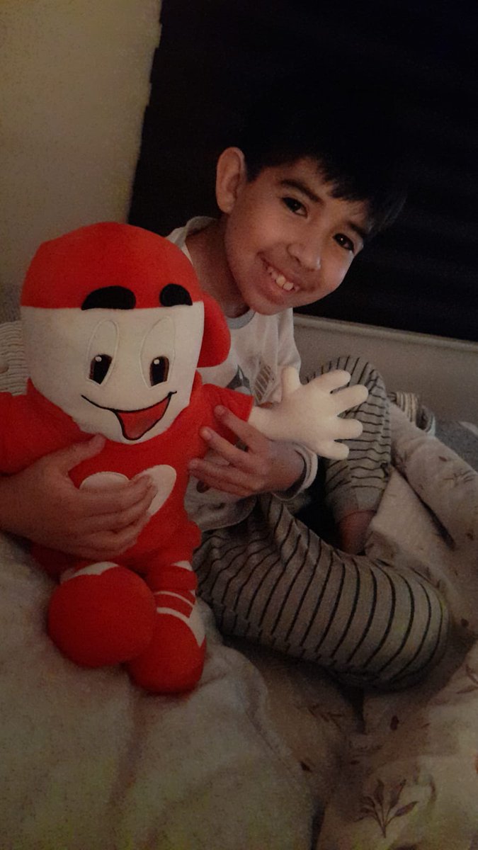 olgui18's tweet photo. @Teleton  junto a mi hijo esperanzados que nuevamente se logrará la meta por todos los niños que nos necesitan hoy.

#Teleton2022 https://t.co/2r2GIVip0Z