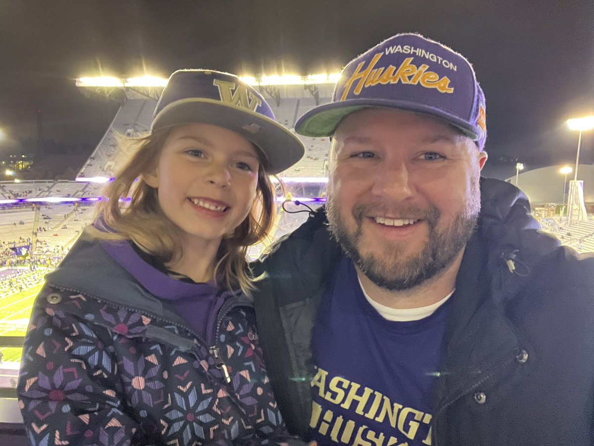 Let’s go DAWGS! 💨 #PurpleReign