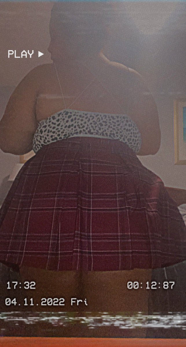 ℒ𝒾𝓈𝓈𝓎 ♡ 8 𝐎𝐅 On Twitter Rt Lupitamaria241 Wanna Lift Up My Skirt 