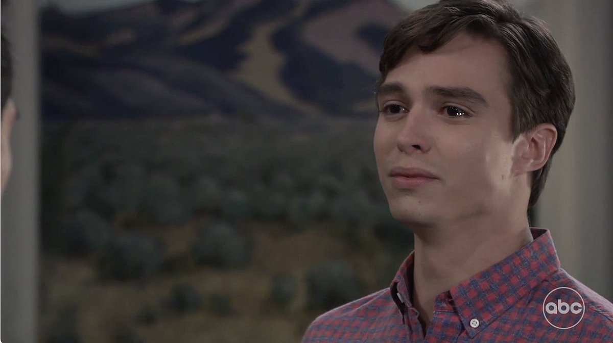 ritziroo's tweet photo. On this day in #Sprina history, 11/5/21, Spencer goes to the gallery looking for Ava to try to get access to his money.  Trina drags him for being selfish and entitled and it ends with Spencer giving up his title, his name and his inheritance to find his own way. #GH https://t.co/WFal9kEjzp