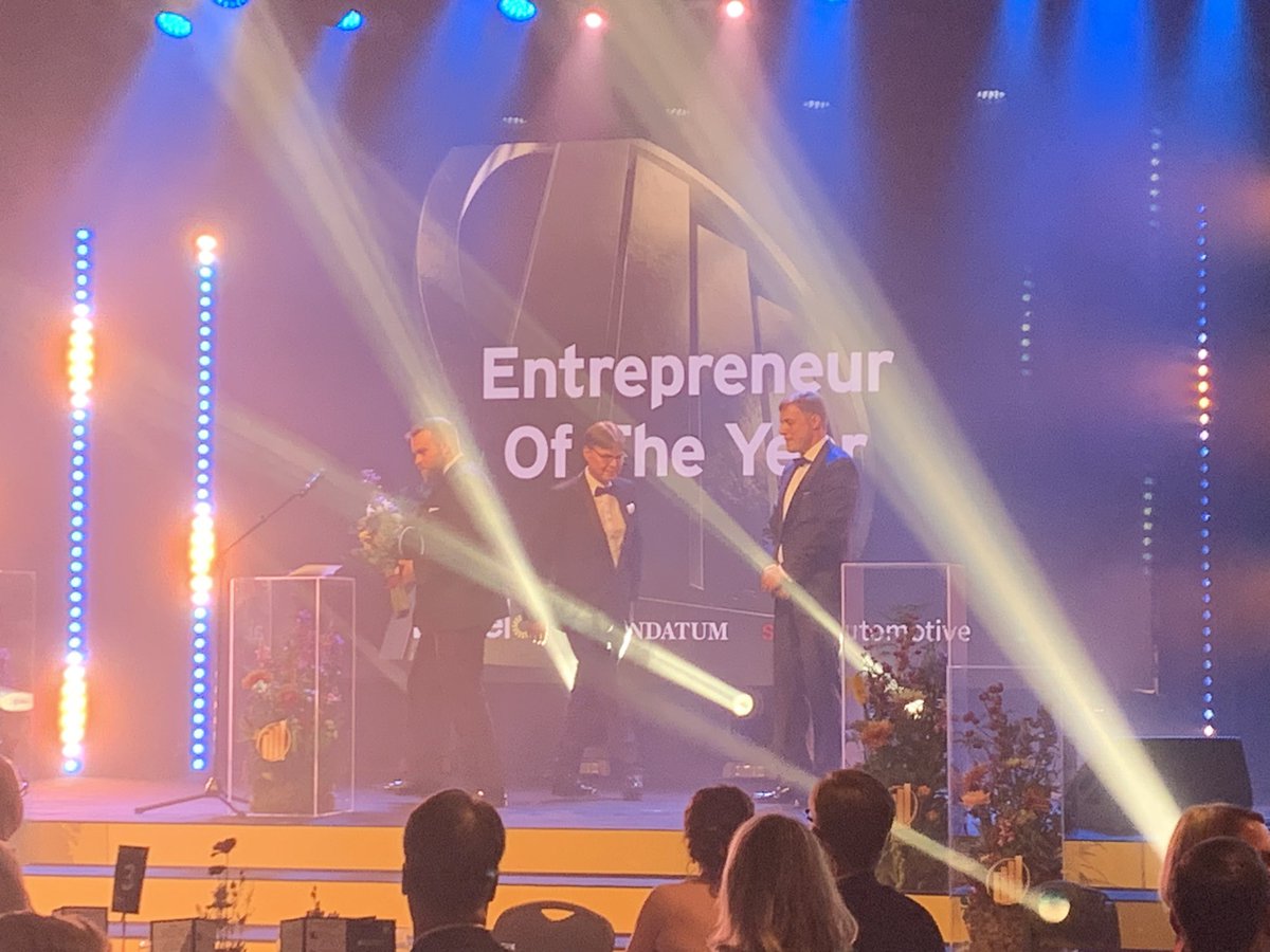 Yleisön suosikiksi valittiin Zoan Oyn Miikka Rosendahl! Mahtavat onnittelut! 🤩🏆🤩 @EY_Suomi #EOY