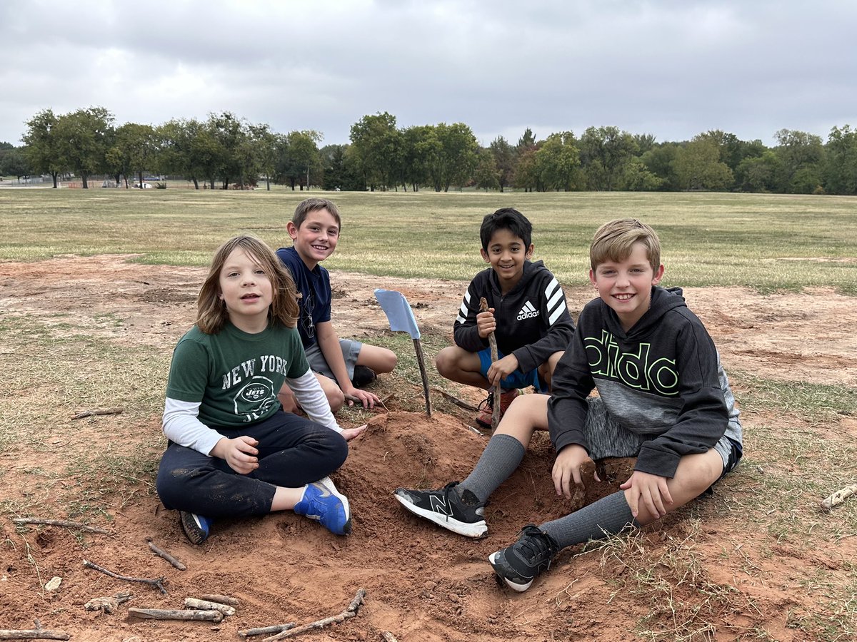 Recess fun … the best of times! <a href="/EddinsElem/">Eddins Elementary</a> <a href="/vcook4/">Vicky Cook</a> <a href="/PoppyStokes3/">Poppy Stokes</a>