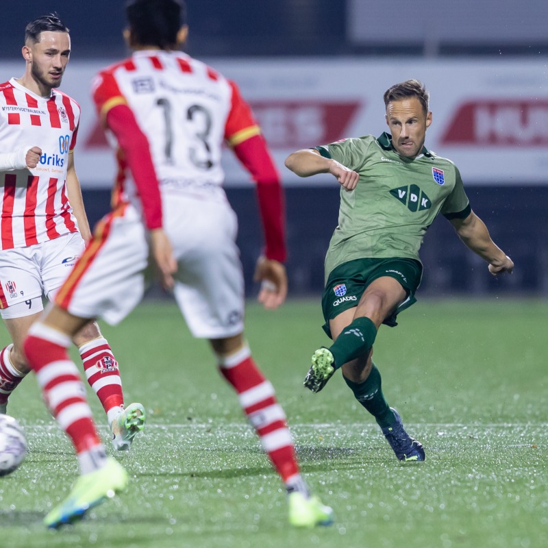 PECZwolle's tweet photo. Wedstrijdverslag | Overtuigende zege PEC Zwolle in Oss
#toppec #peczwolle #desespereertnimmer