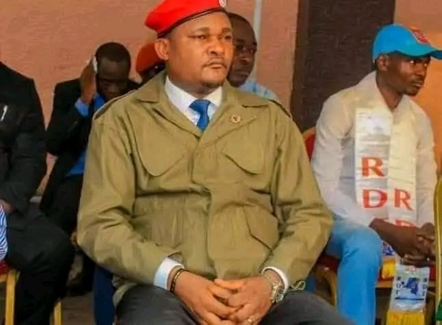 Ngunga1J's tweet photo. Pas de tergiversation. Dans sa constance qui n'appelle à aucun débat,  Sylvain Mutombo s'est prononcé bien avant le discours du PDT @fatshi13 sur la situation de l'Est. Il plaidé pour cette unité entre congolais avant l'appelle du PDT. L'homme reste également à lui-même https://t.co/woThjbvhd0
